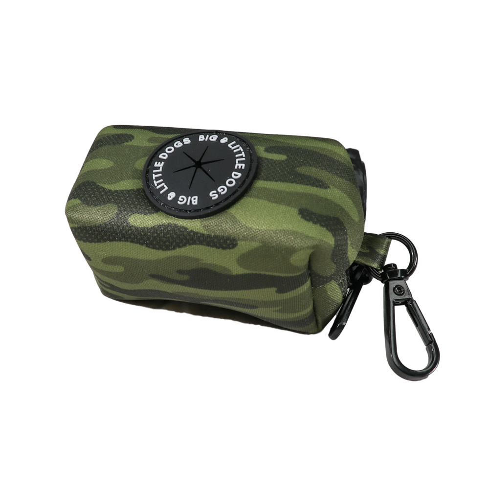 Big & Little Dogs Poop Bag Holder: Camouflaged